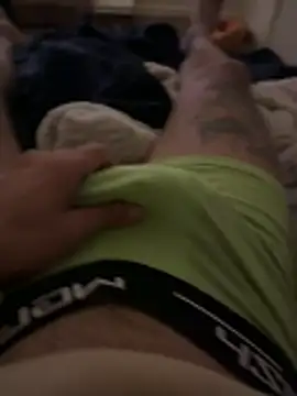 Snapshot of Nando chatting on 02.09.26 Nando online show from 02.09.26