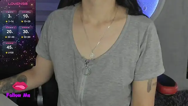 natasha logan  online show from 01.12.26