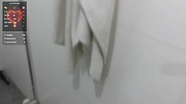 Snapshot of mini_kunis chatting on 02.02.25 mini kunis online show from 02.02.25