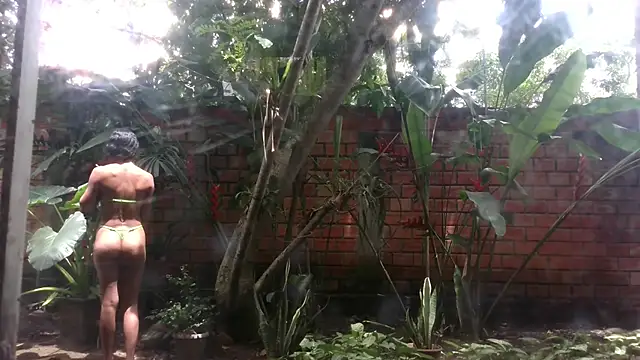 Snapshot of mini_kunis chatting on 03.16.25 mini kunis online show from 03.16.25