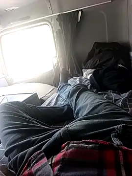 Freezing Duck online show from 03.12.26