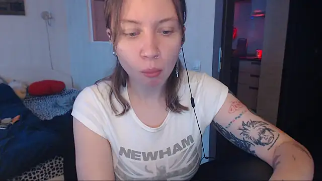 amanda kiss kiss online show from 12.28.24