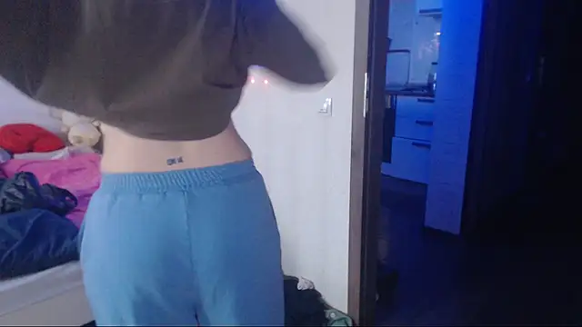 Snapshot of amanda_kiss_kiss chatting on 11.30.25 amanda kiss kiss online show from 11.30.25