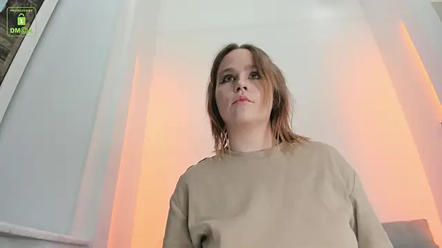 Snapshot of ErikaLust chatting on 12.28.24 ErikaLust online show from 12.28.24