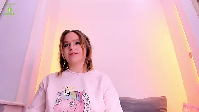 Snapshot of ErikaLust chatting on 01.04.25 ErikaLust online show from 01.04.25