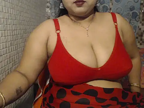 Snapshot of Oh_Maya chatting on 03.06.26 Oh Maya online show from 03.06.26