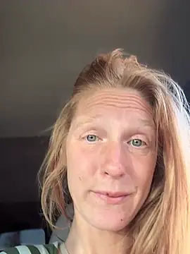 GoldenFlameGoddess online show from 07.19.26