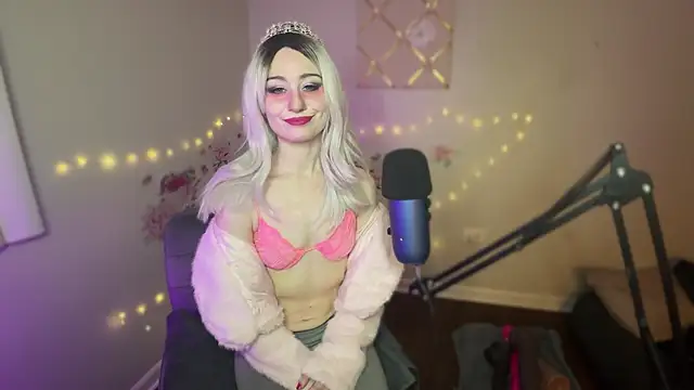 Snapshot of Starr1123 chatting on 12.03.25 Starr1123 online show from 12.03.25