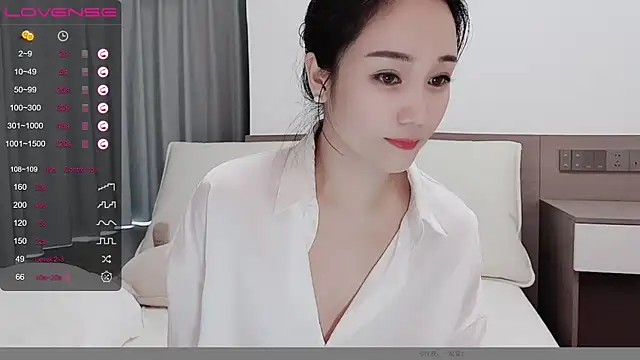 Snapshot of MIa59 chatting on 12.14.24 MIa59 online show from 12.14.24