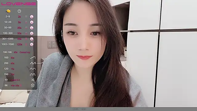Snapshot of MIa59 chatting on 12.18.24 MIa59 online show from 12.18.24
