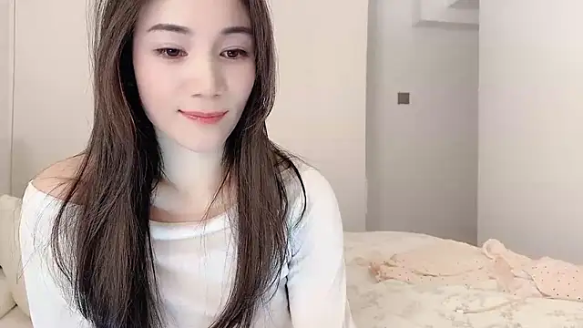 Snapshot of MIa59 chatting on 11.29.25 MIa59 online show from 11.29.25