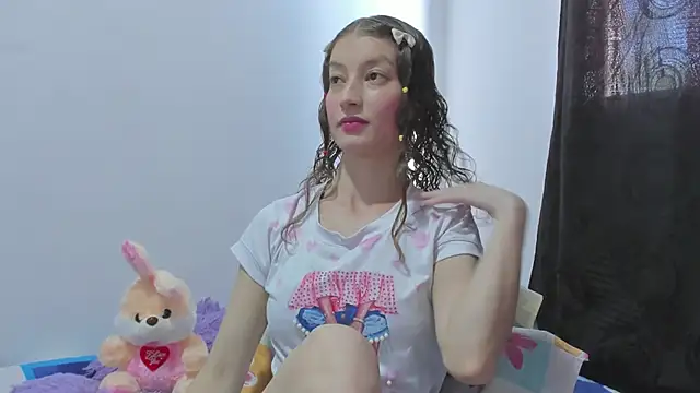 Snapshot of MiiaVolkova chatting on 09.09.25 MiiaVolkova online show from 09.09.25