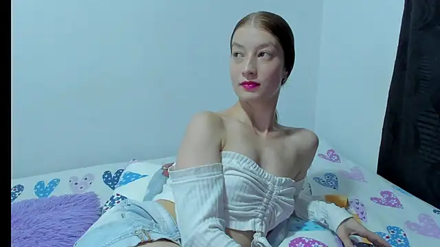 Snapshot of MiiaVolkova chatting on 01.12.26 MiiaVolkova online show from 01.12.26