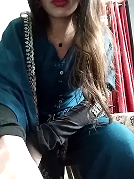 Noor Darliing online show from 03.17.26