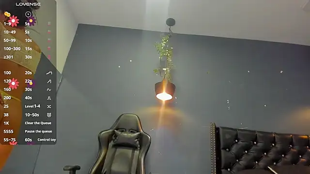 Sophiietaylor online show from 11.27.25