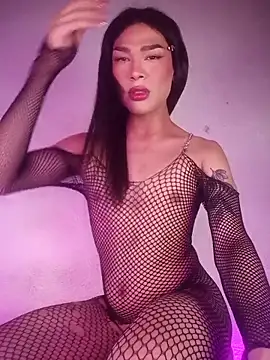 Snapshot of Victor-and-shelly chatting on 04.05.26 Victor-and-shelly online show from 04.05.26