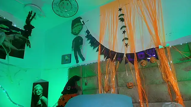  sex mia online show from 10.17.25