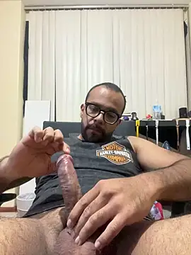 Luisrovers18 online show from 04.15.26