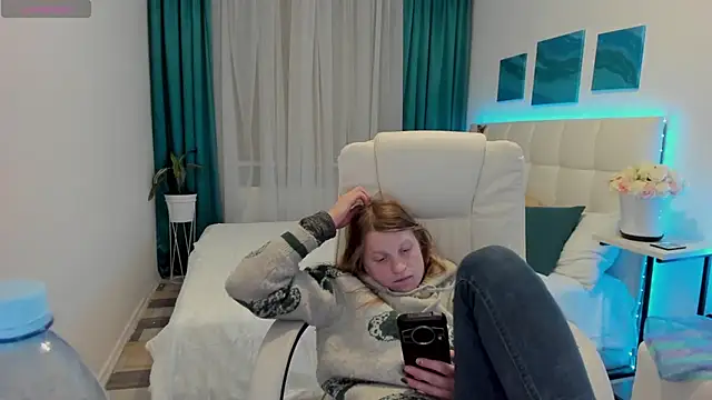 Kathlyn  Heath online show from 03.20.25