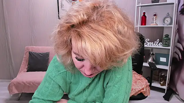 Cassandra Hotty online show from 01.07.26