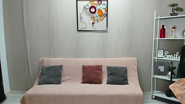 Cassandra Hotty online show from 01.16.26