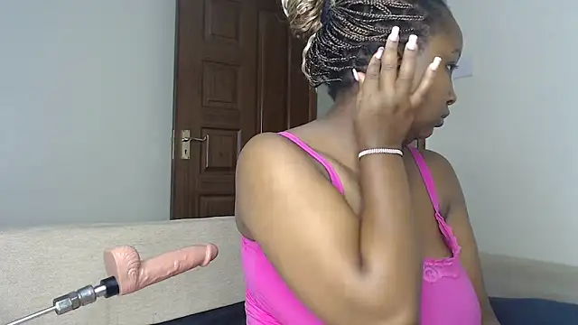 NIKKIE LOVE online show from 06.18.26