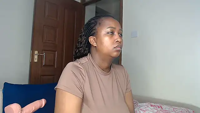NIKKIE LOVE online show from 07.18.26