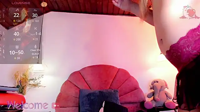 Snapshot of Rodd__y chatting on 12.15.25 Rodd y online show from 12.15.25