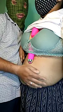 Snapshot of hotty_Sexy-couple chatting on 12.01.24 hotty Sexy-couple online show from 12.01.24