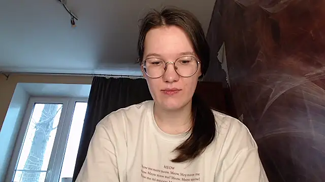 Snapshot of MiriamOr chatting on 01.16.25 MiriamOr online show from 01.16.25