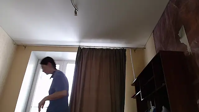 Snapshot of MiriamOr chatting on 02.14.25 MiriamOr online show from 02.14.25