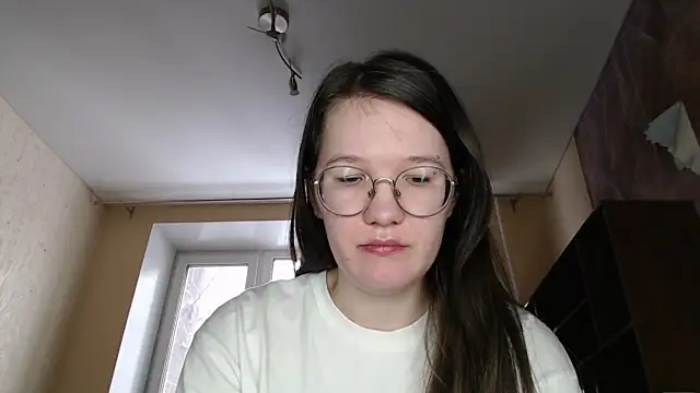 Snapshot of MiriamOr chatting on 02.24.25 MiriamOr online show from 02.24.25