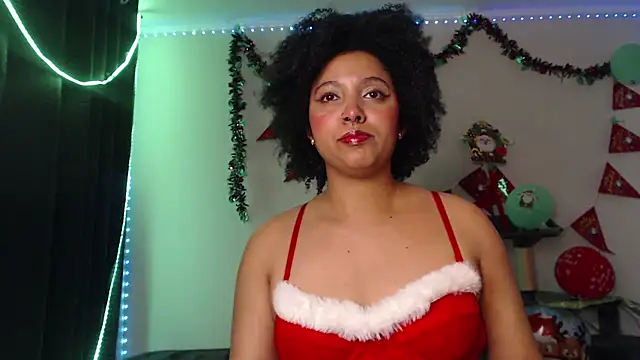 Snapshot of michell_bling1 chatting on 12.25.24 michell bling1 online show from 12.25.24