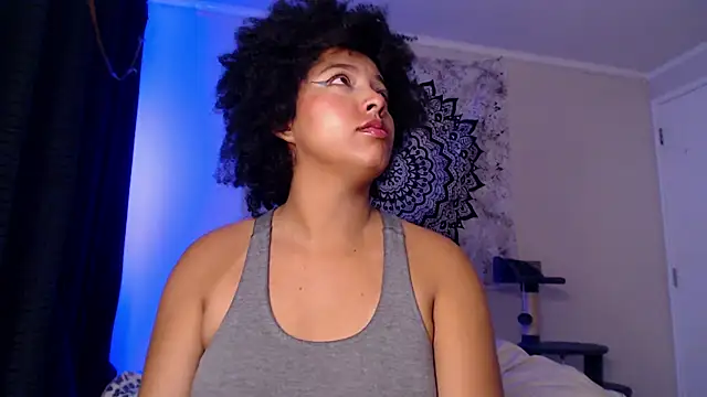 Snapshot of michell_bling1 chatting on 02.08.25 michell bling1 online show from 02.08.25