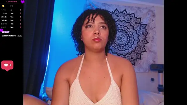 Snapshot of michell_bling1 chatting on 03.01.25 michell bling1 online show from 03.01.25