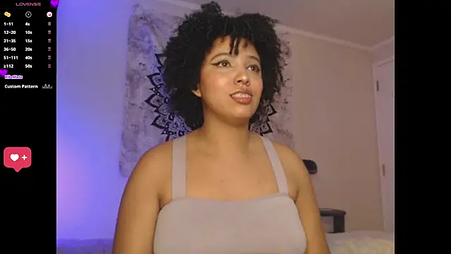 Snapshot of michell_bling1 chatting on 03.07.25 michell bling1 online show from 03.07.25