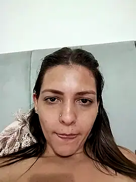 Mia Hampton online show from 03.01.25