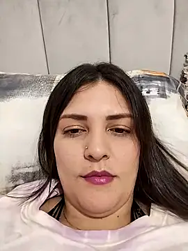 Mia Hampton online show from 01.09.26