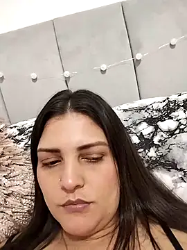 Mia Hampton online show from 01.10.26