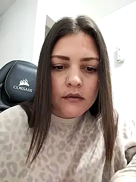 Mia Hampton online show from 02.13.26