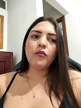 Mia Hampton online show from 02.15.26