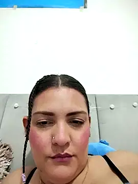 Mia Hampton online show from 03.27.26