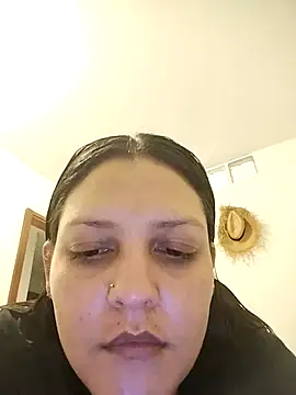 Mia Hampton online show from 03.31.26