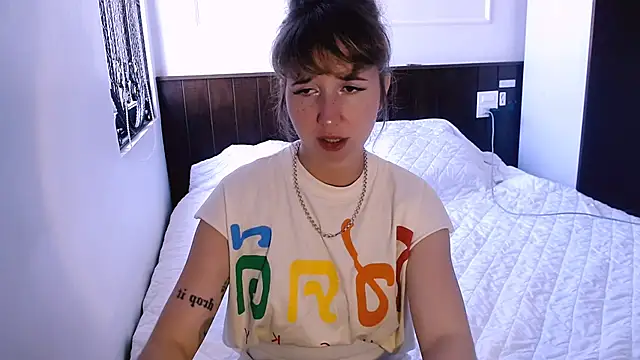 Snapshot of Cosmo_Riri chatting on 03.12.25 Cosmo Riri online show from 03.12.25