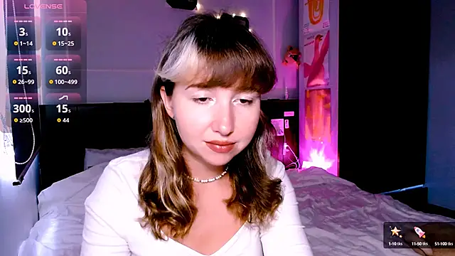 Snapshot of Cosmo_Riri chatting on 10.01.25 Cosmo Riri online show from 10.01.25