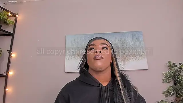 Briana Wells  online show from 12.02.25