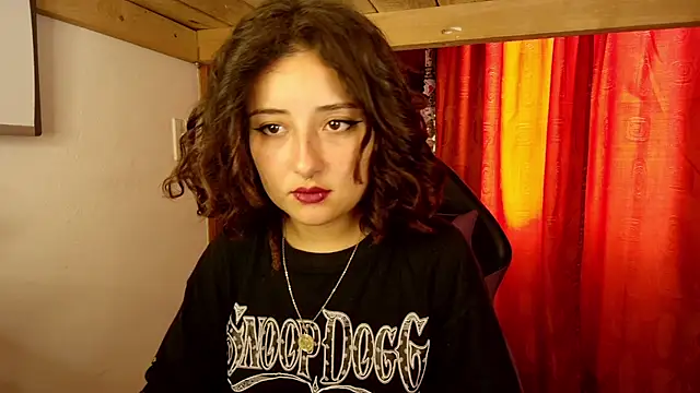 Lilith DeVil  online show from 02.25.25