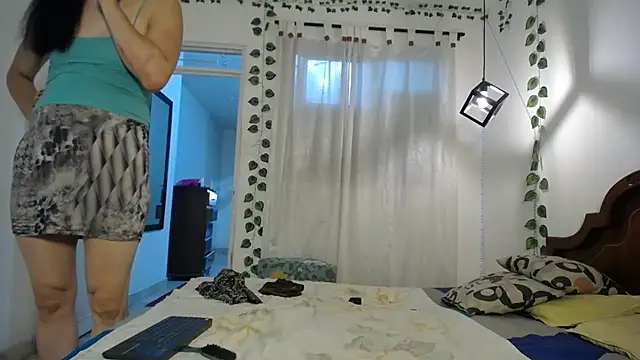 ivonne  hott1 online show from 06.26.26
