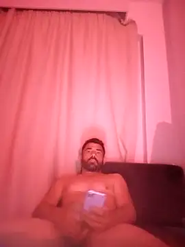 Snapshot of George21ek chatting on 10.26.25 George21ek online show from 10.26.25