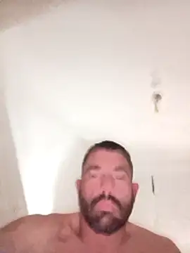 Snapshot of George21ek chatting on 12.14.25 George21ek online show from 12.14.25